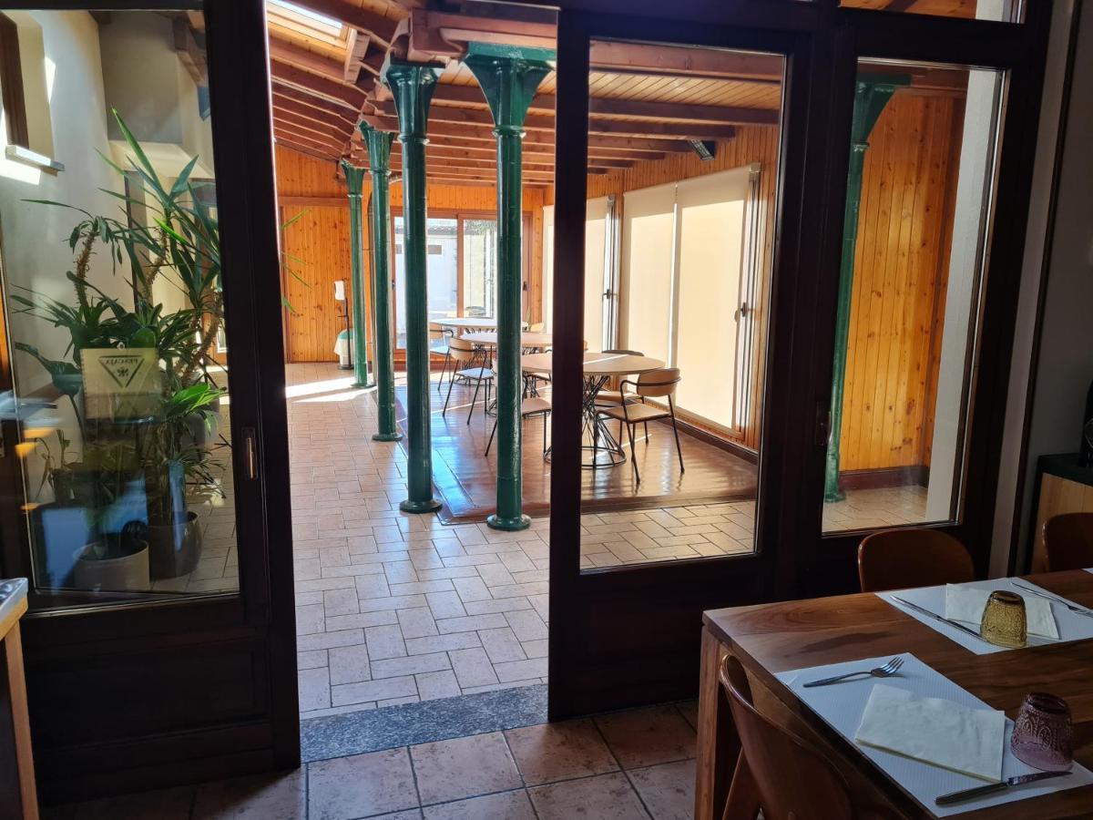 Manfredi Ristorante Con Alloggio Romentino Ngoại thất bức ảnh